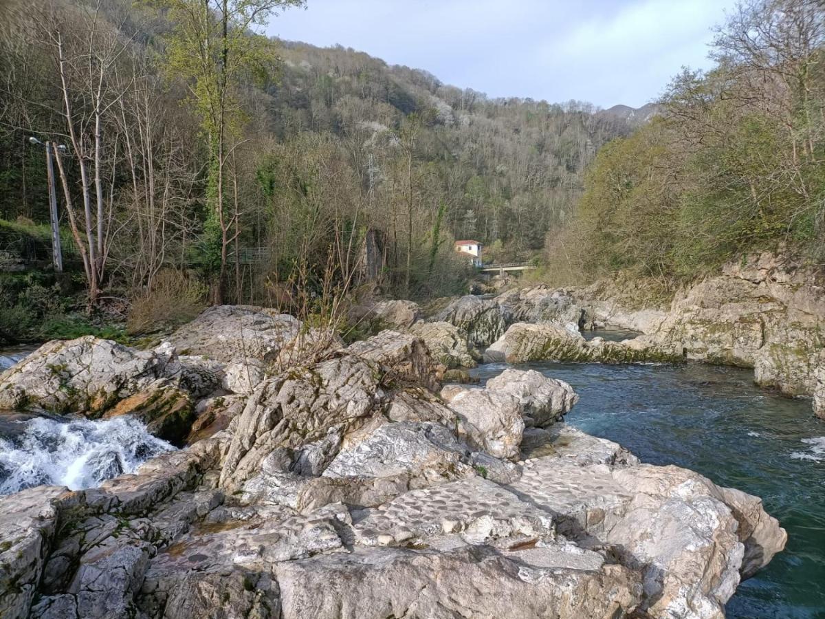 La Salmonera Cangas De Onis Cano Luaran gambar