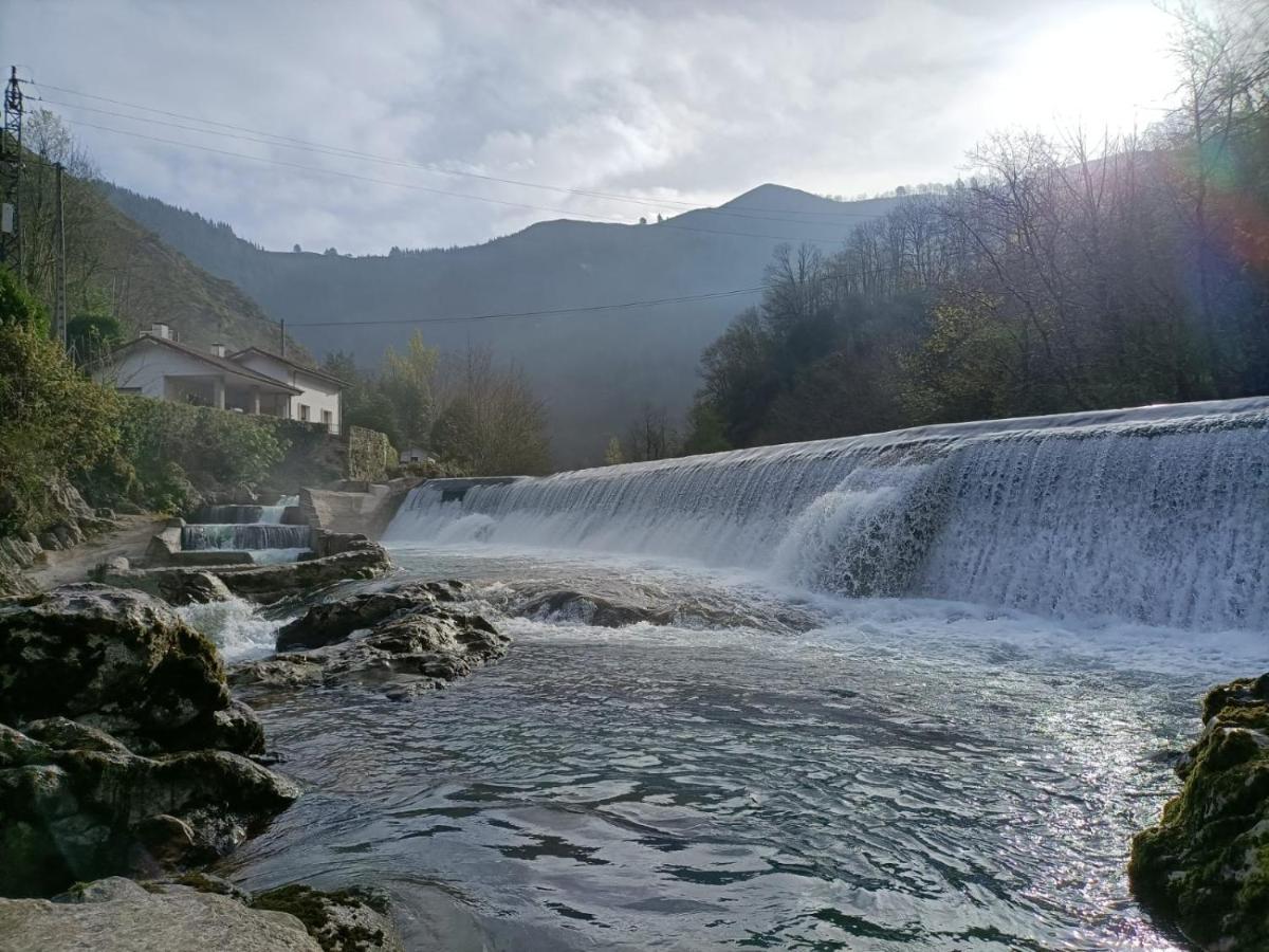La Salmonera Cangas De Onis Cano Luaran gambar
