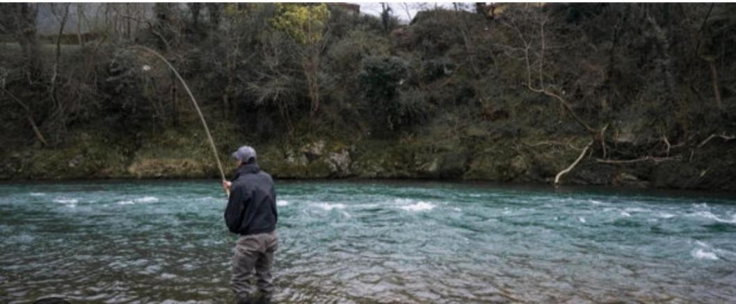 La Salmonera Cangas De Onis Cano Luaran gambar